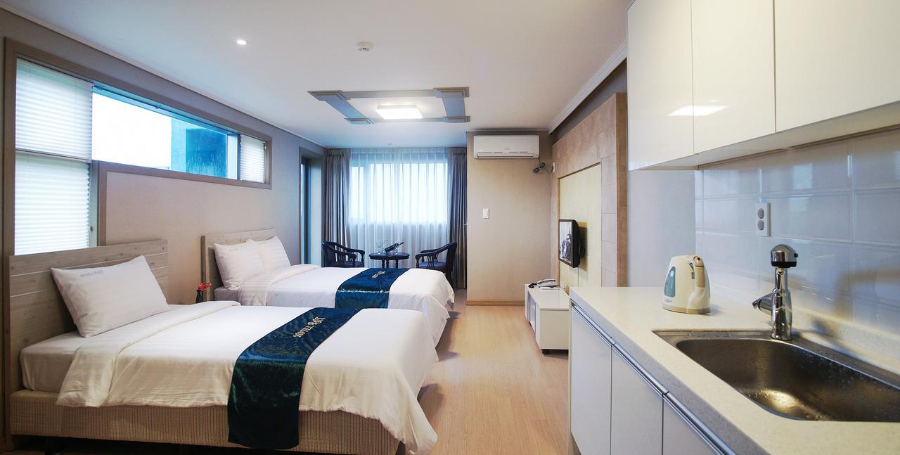 R&T Hotel Чечжу Екстер'єр фото